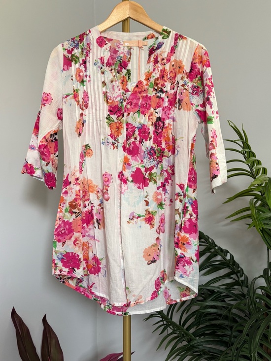 la cera Dresses & Skirts - La Cera Floral Pintuck Dress with Pink & Coral Flowers